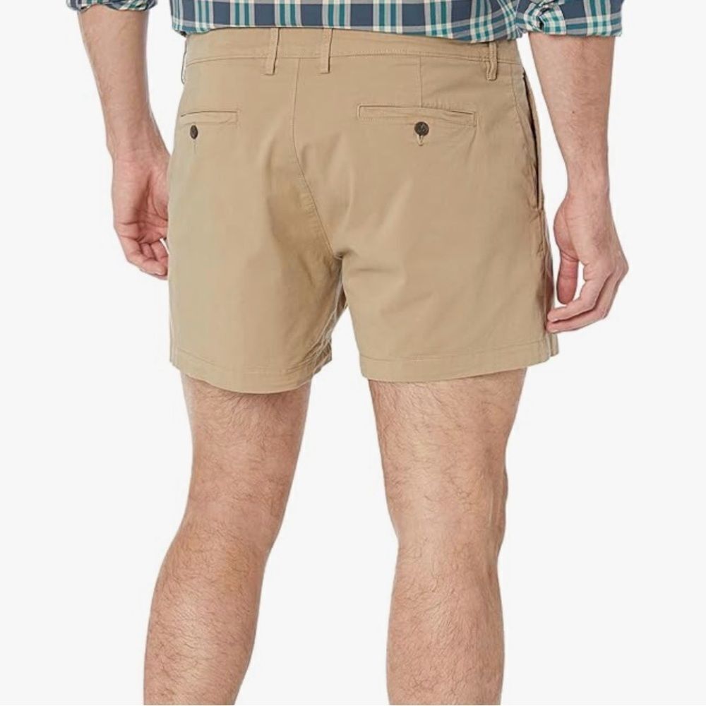 Amazon Essentials Men's Slim-Fit 5" Flat-Front Comfort Stretch Chino Short W31